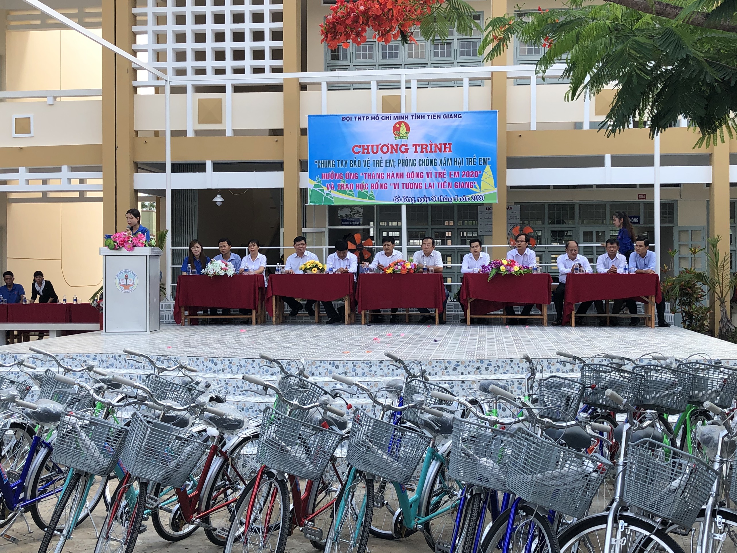 100 BIKES WERE DONATED TO POOR PUPILS IN BINH DONG SECONDARY SCHOOL, TIEN GIANG PROVINCE